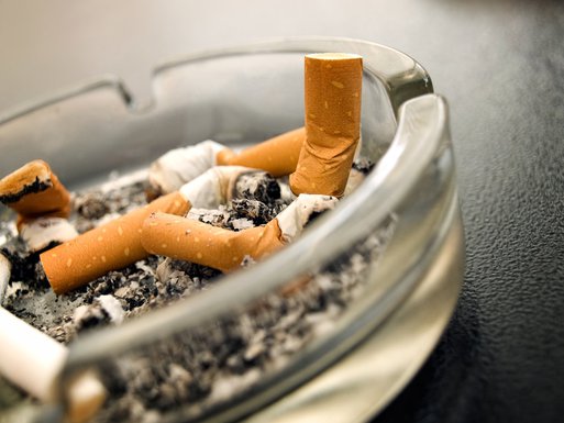 cigarete, pepeljara