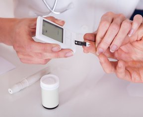 dijabetes, mjerenje nivoa šećera u krvi