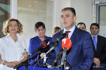 Kenan Hrapović, otvaranje Klinike za neurologiju KCCG