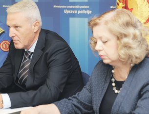 Slavko Stojanović, Ljiljana Klikovac (Novine)