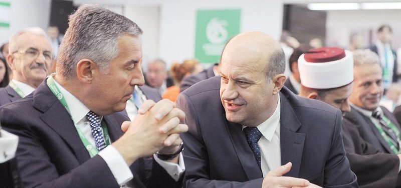 Milo Đukanović, Rafet Husović