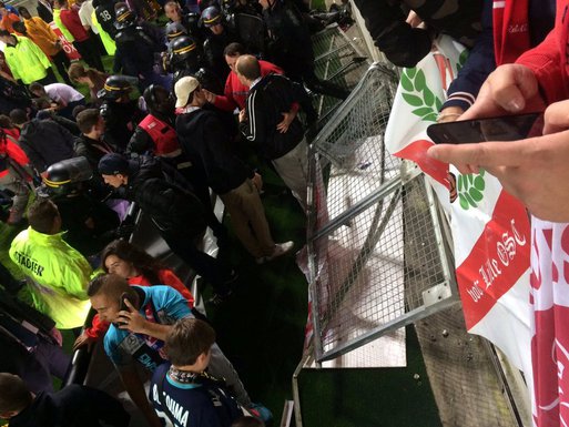 Amien, rušenje ograde na stadionu