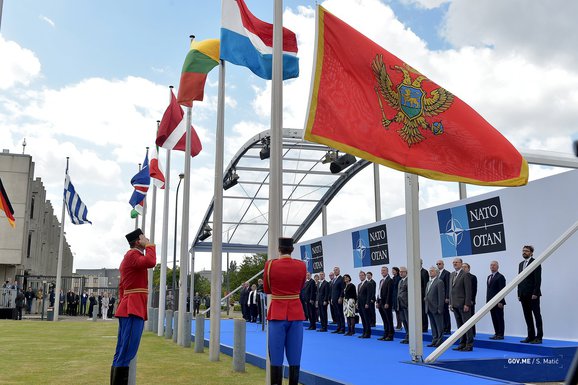 Zastava Crne Gore, NATO