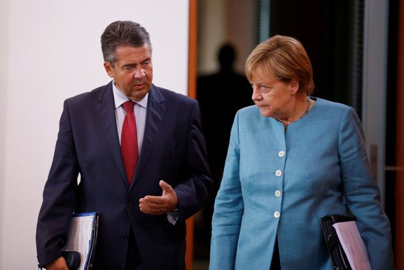 Zigmar Gabrijel, Angela Merkel