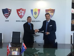 Duško Knežević, Serhat Akpinar
