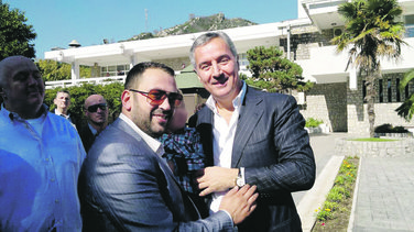 Dejan Dragović, Milo Đukanović