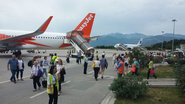 tivatski aerodrom turisti