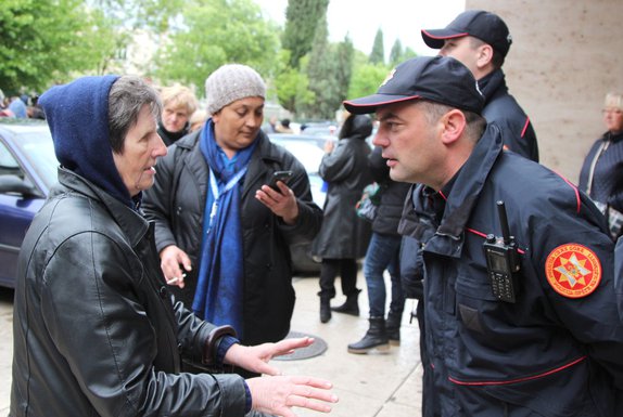 Majke, protesti