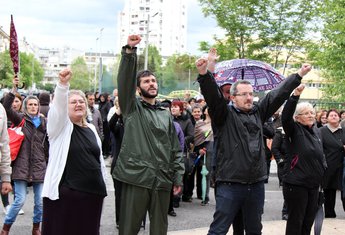 Majke, protesti