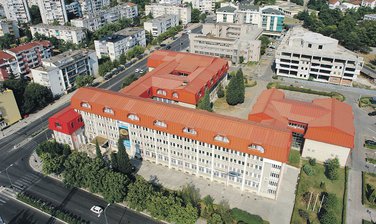 Ekonomski fakultet, Pravni fakultet