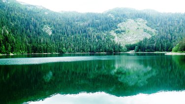 Crno jezero, Jasnina putovanja