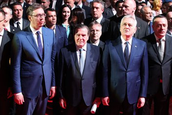 Aleksandar Vučić, Gerhard Šreder