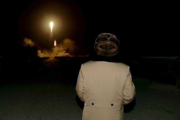 Kim Džong Un, raketa