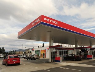 Petrol, benzinska pumpa