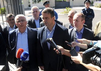DF, američka ambasada