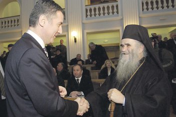 Milo Đukanović, Amfilohije