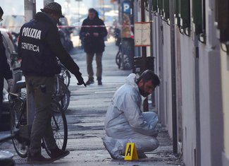 Firenca, povrijeđen policajac