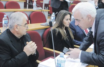 Vaselj Siništaj, Halil Duković