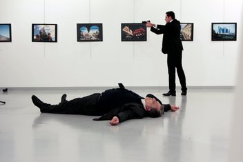 Andrej Karlov