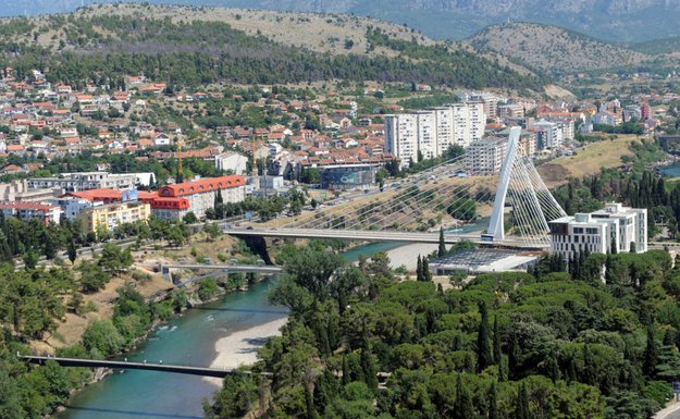Podgorica, šetnja, kafići