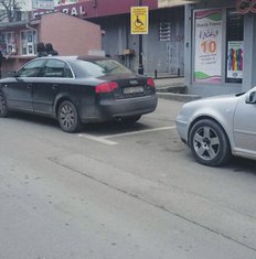 Ejup Nurković, auto