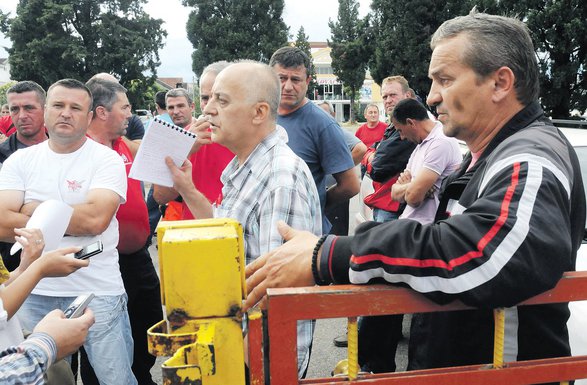 radnici Crnagoraputa
