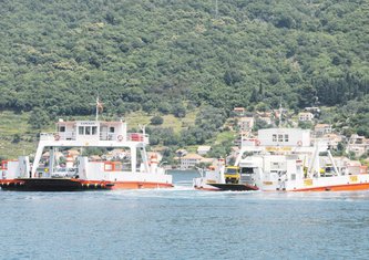 Trajekti na liniji Lepetani-Kamenari