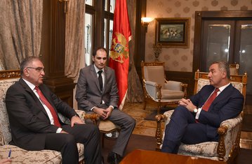 Milo Đukanović, Serhat Galip