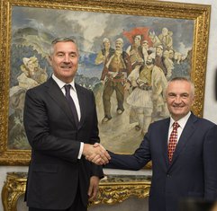 Milo Đukanović, Iljir Meta