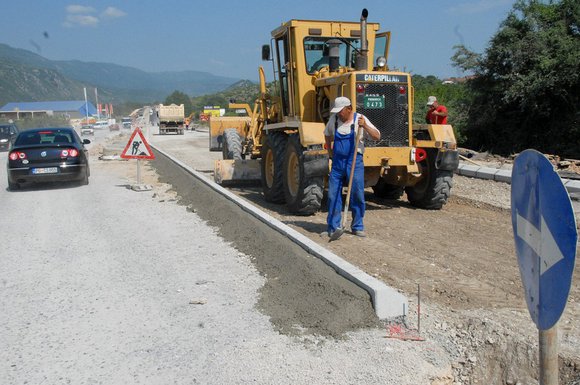 tehnoput, radovi na putu, valjak
