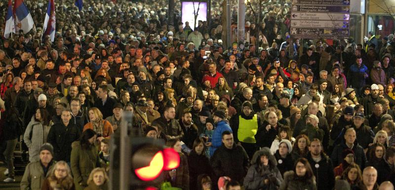 Sa večeršnjeg protesta
