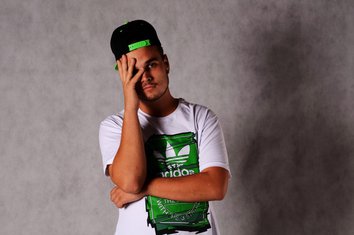 Stori, Story
