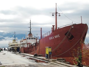 olupina, Tivat