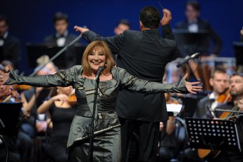 Tereza Kesovija