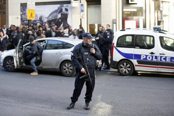 Pariz, policija