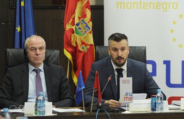 Dirk Lange, Aleksandar Andrija Pejović