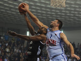 Bojan Subotić