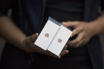 apple