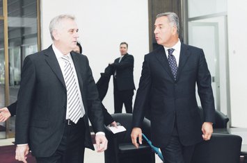 Tomislav Nikolić, Milo Đukanović