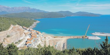 Luštica bay