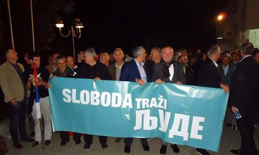 DF protest Bar