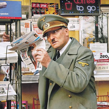 Adolf Hitler, komedija