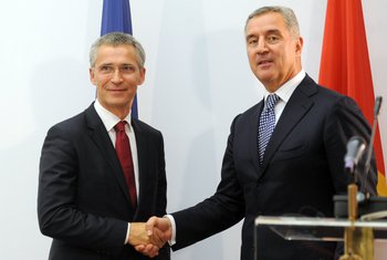 Jens Stoltenberg, Milo Đukanović