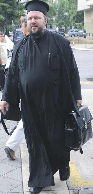 Velibor Džomić