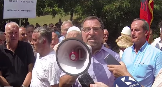 Ali Ljajči, Peć protest granica
