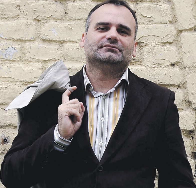 Dino Mustafić
