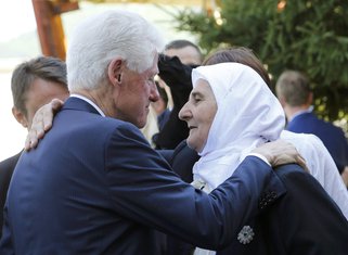 Bil Klinton, Munira Subašić