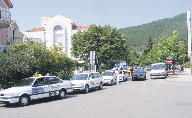 Budva, taksi