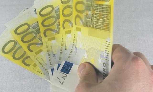 200 eura