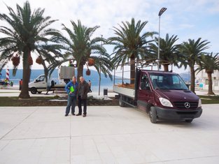 Kamion, Komunalno preduzeće Tivat
